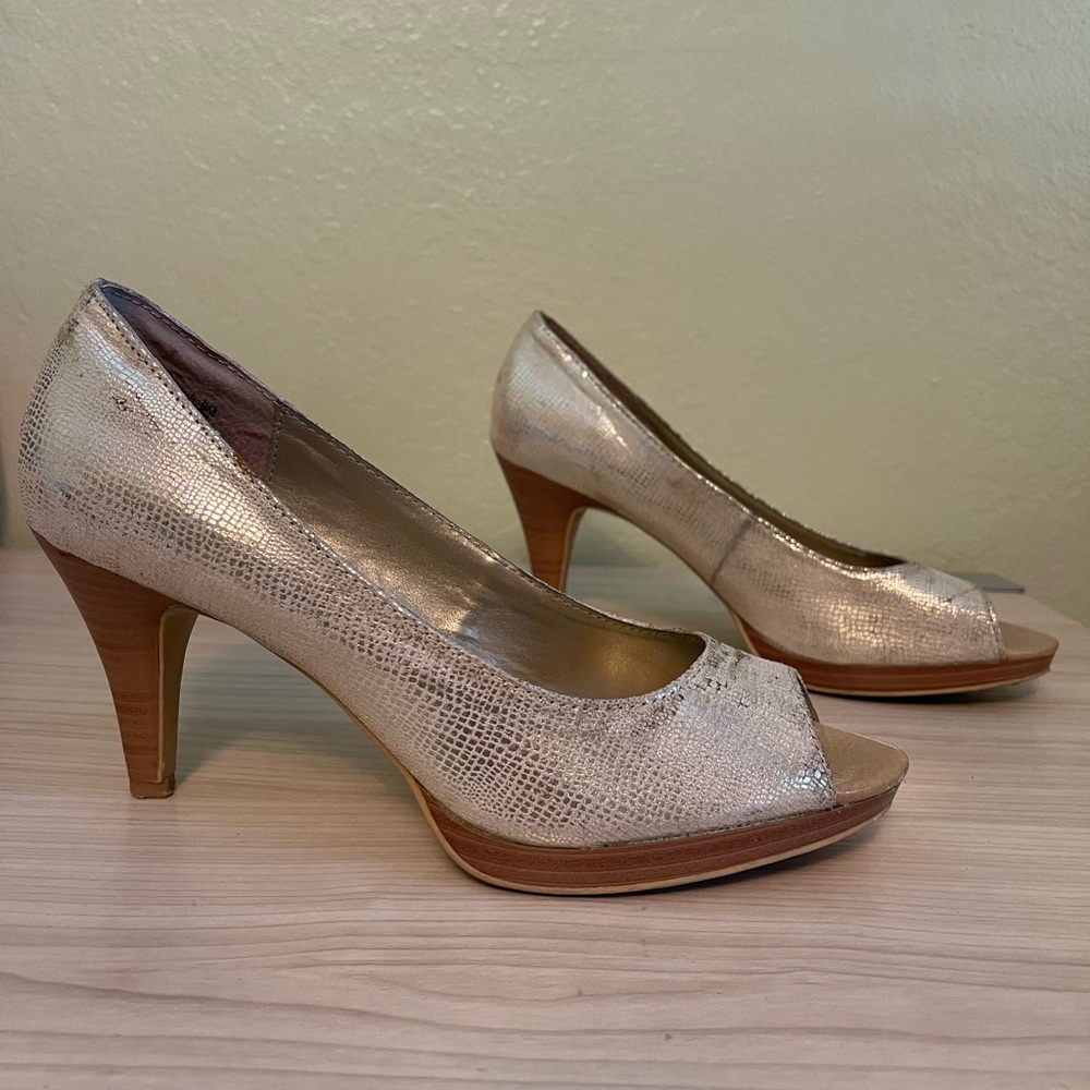 Pearl open toe heel